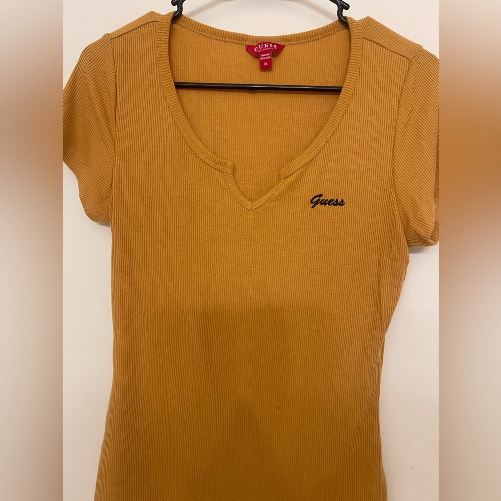 Medium yellow Guess shirt never wore #new no tags